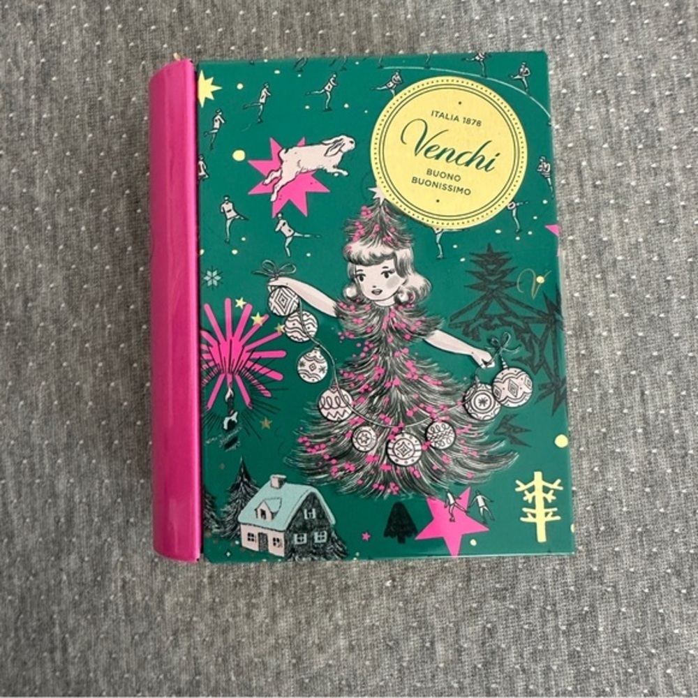 Christmas Vintage -Tin Box Book from Italian Chocolate Venchi  ( box only)